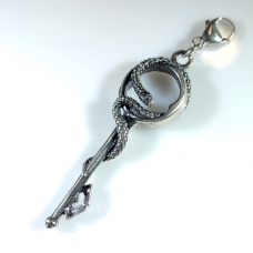 Брелок змея ключ